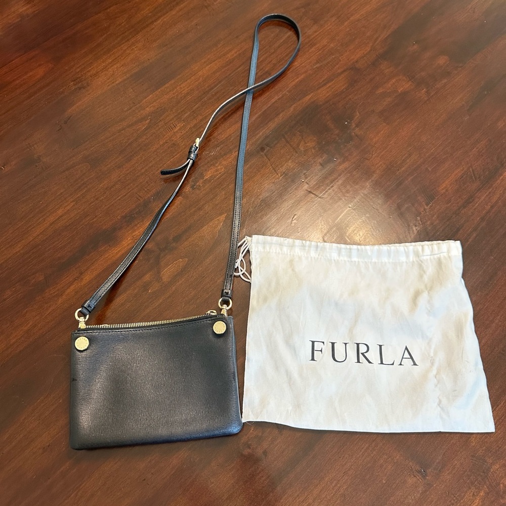 Furla Black Leather Crossbody bag